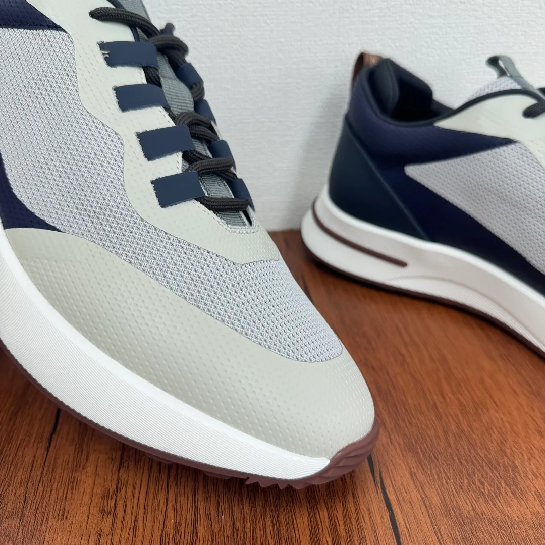 Batch 760 Loro Piana mesh cowhide stitching casual sports men's shoes LP jogging shoes OEM original soles feel free to enter the counter! This casual shoe is knitted from Wind fiber, giving it a unique three-dimensional effect. The unique silhouette narrows slightly at the midsection and is embellished with nappa leather details. The lightweight rubber sole and studs on the edge enhance traction and stability, and functional details full of modern aesthetics add a sporty style to the shoe. The upper uses a hot-melt edge-sealing process. The lightweight technical material of the Kummel-colored rubber outsole is inlaid with cushioning pads on the inside of the sole to distribute the weight more evenly and reduce the load during walking. The leather eyelets are directly set on the upper fixed to the sole to ensure stability. The rear is equipped with cushioning pads to improve wearing comfort. The full package of the counter comes with a shoelace insole. Multiple colors available! Fabric: 100% nylon Decoration: 100% cow leather Accessories: 100% polyurethane Size: 39-40-41-42-43-44 Standard leather shoe size (38/45 can be customized and returns and exchanges are not supported) Item number: FAM1718 white blue